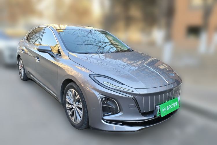 Used Hongqi E-QM5 2024 610 km PLUS Front Right 45 Deg