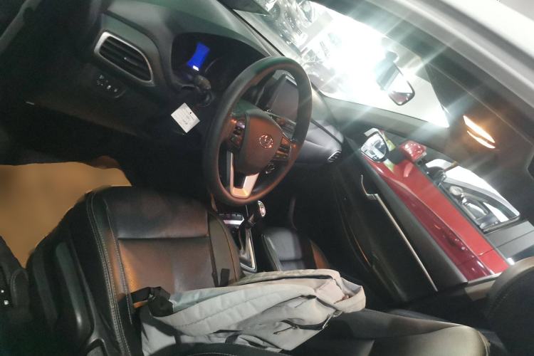 Used Hyundai Celesta 2017 1.6L Automatic Enjoyment Version GLS
