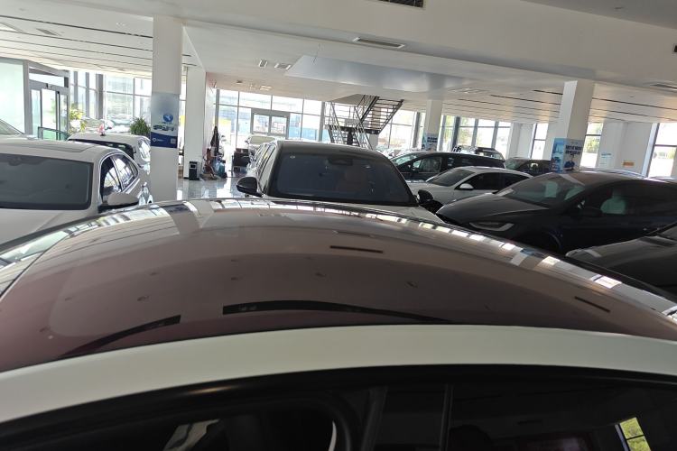 Used Tesla Model Y 2025 Rear-Wheel Drive First Edition Roof