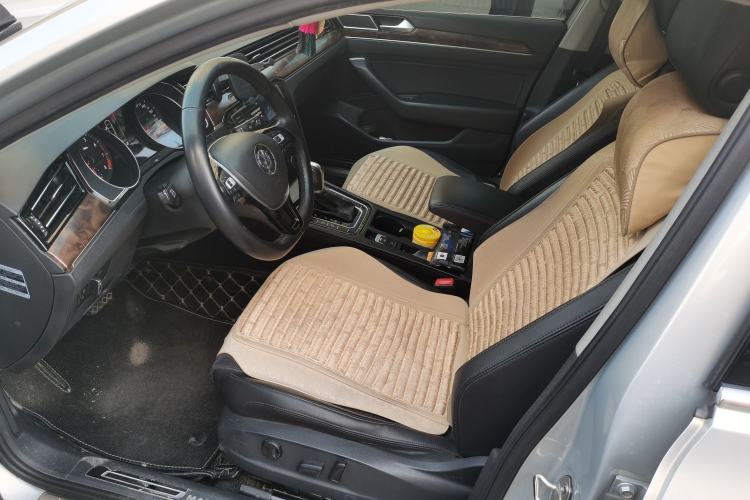 Used Volkswagen Magotan 2017 330TSI DSG Luxury Model Left Front Seat