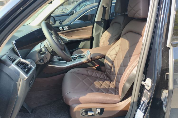 Used BMW X5 2026 Model, xDrive 30Li Prestige M Sport Night Package Left Front Seat