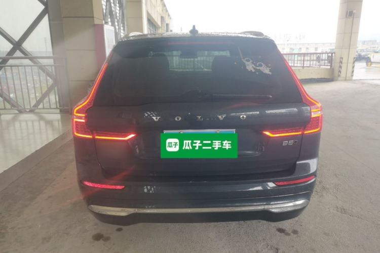 Used Volvo XC60 2023 B5 4x4 Smart Luxury Edition
