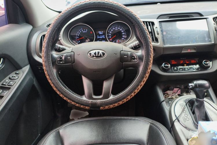 Used Kia Sportage R 2015 2.0L Automatic Two-Wheel Drive DLX Model
