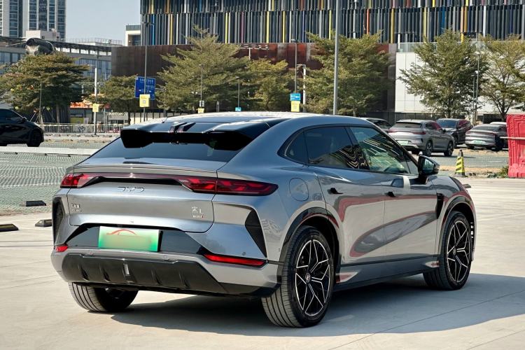 Used BYD Song L EV 2025 Intelligent Driving Version 602 km Range LiDAR-equipped All-Wheel-Drive Type
