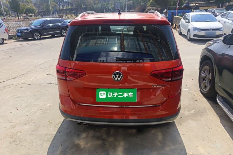 Used Volkswagen Touran 2018 Volkswagen Touran L 280TSI DSG Boundary Luxury Edition 6 Seats China V Emission Standard

