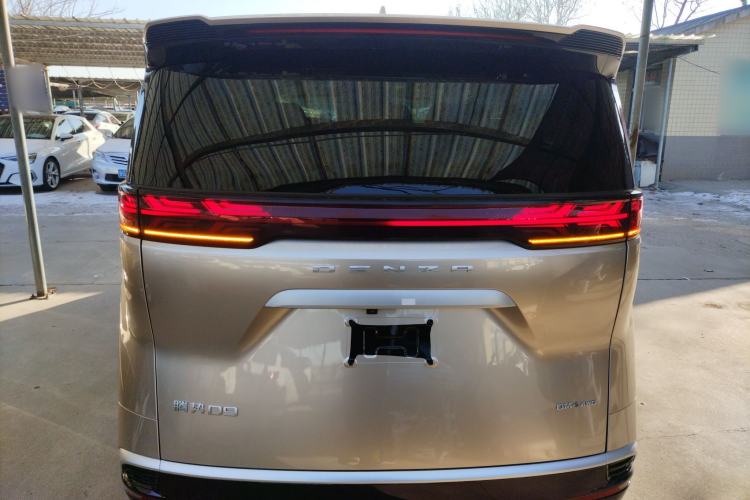 Used Denza D9 2024 DM-i 980 Four-Wheel Drive Prestige Model