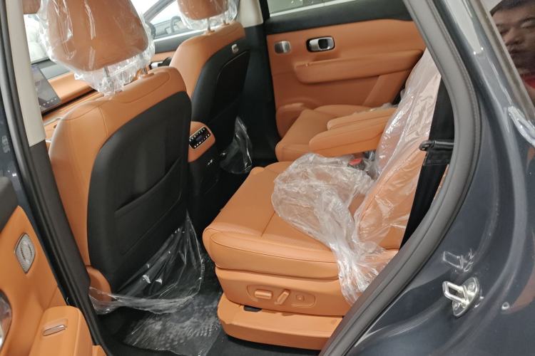 Used Leapmotor C16 2026 All-Electric 630 LiDAR Zhizun Edition 6 Seats
