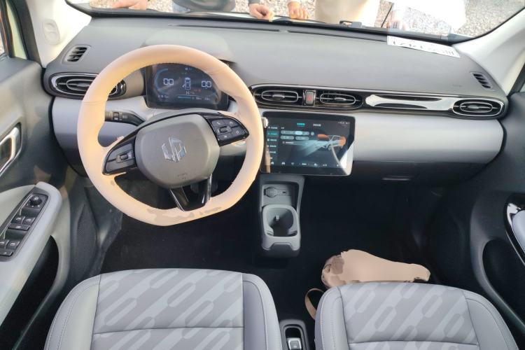 Used Leapmotor T03 2024 403 Comfort Edition Center Console