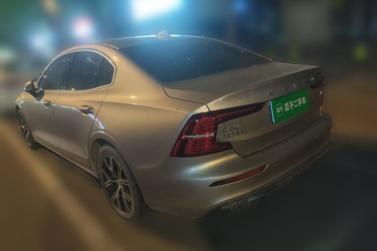 Used Volvo S60 2023 B4 Zhiyi Luxury Edition
