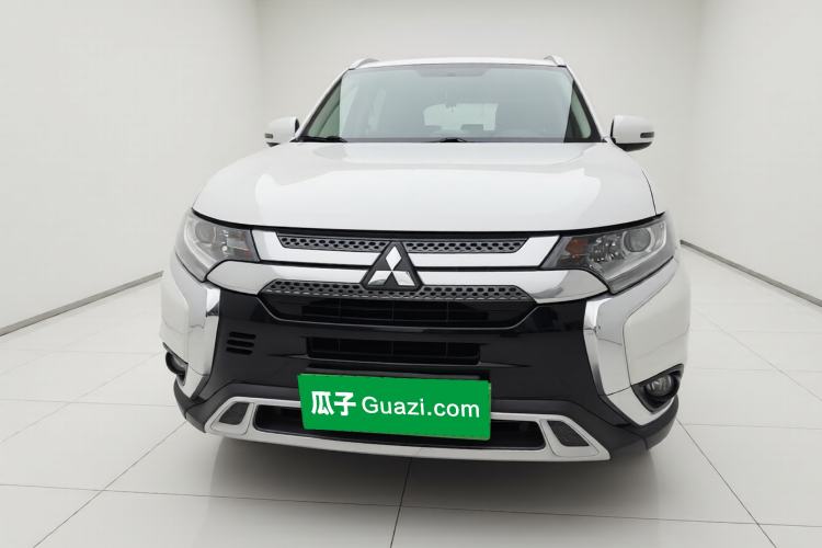 Used Mitsubishi Outlander 2019 2.0L Two-Wheel Drive Comfort Edition 5 Seats China V Standard