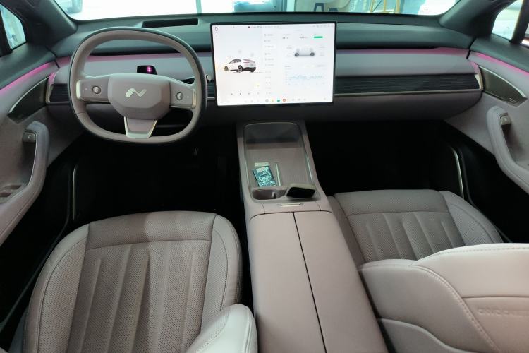 Used ONVO L60 2024 60 kWh Rear-Drive Version