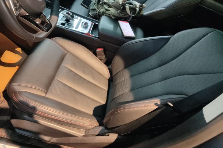 Used BYD Tang New Energy 2018 DM 2.0T All-Wheel Drive Smart Connectivity Luxury Model 7 Seats China V Emission Standard Left Front Seat