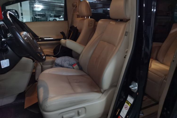 Used Toyota Alphard 2012 3.5L Luxury Edition