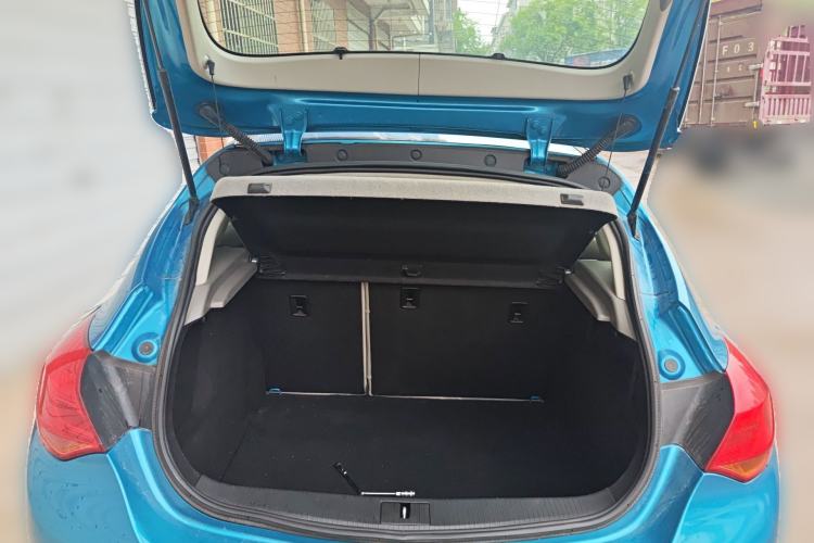 Used Buick GT 2013 XT 1.6L Manual Entry-Level Model