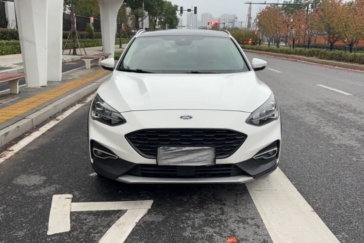 Used Ford Focus Active 2020 EcoBoost 180 Automatic Titanium Edition
