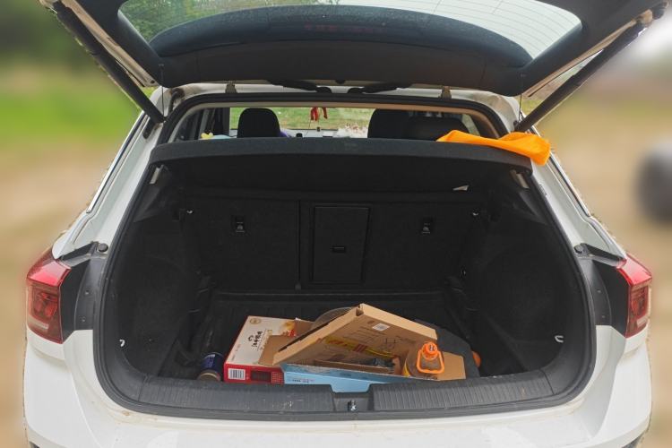 Used Volkswagen T-ROC 2021 280TSI DSG Two-Wheel Drive Comfort Connect Edition Trunk