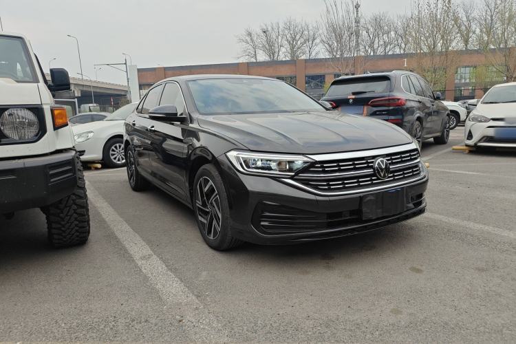 Used Volkswagen Sagitar 2024 300TSI DSG Excellence Edition Front Right 45 Deg