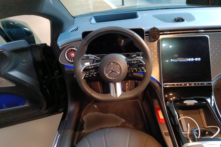 Used Mercedes-Benz EQE 2022 350 First Edition Special Version
