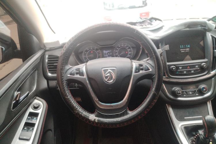 Used Baojun 560 2016 1.8L Manual Luxury Edition
