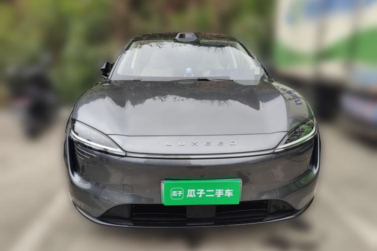 Used Hima Luxeed R7 2024 All-Electric 802 km Max Front