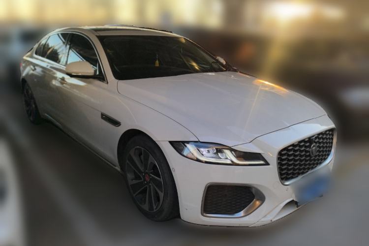 Used Jaguar XFL 2021 XFL 2.0T P200 Two-Wheel-Drive Elite Luxury Edition Front Right 45 Deg