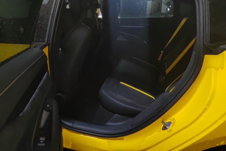 Used Xiaomi Auto SU7 Ultra 2025 Ultra Model Left Rear Seat