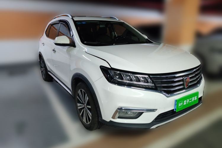 Used Roewe RX5 2019 20T Two-Wheel Drive Automatic 4G Connected Platinum Edition Front Right 45 Deg