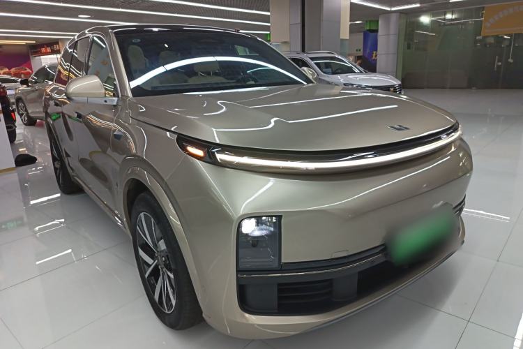 Used Li Auto L8 2023 Pro Model Exterior 1