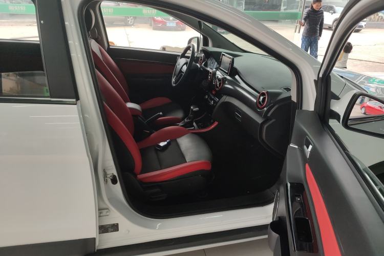 Used BAIC Senova X25 2017 1.5L Automatic Elite Navigation Edition
