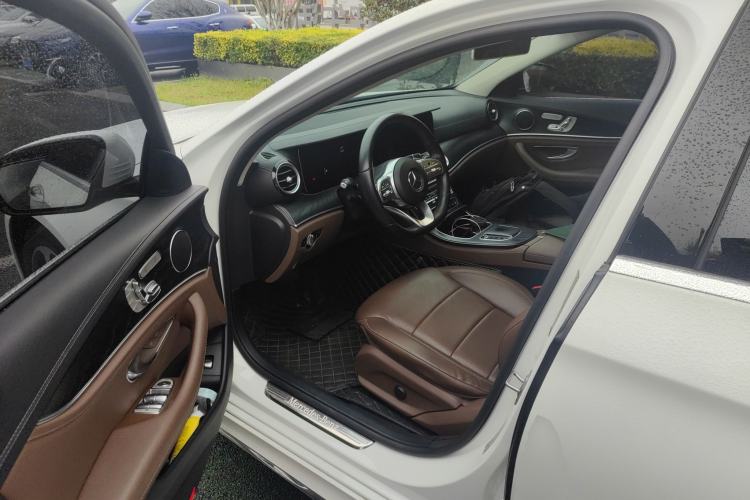 Used Mercedes-Benz E-Class 2019 E 300 L Sporty and Stylish Model
