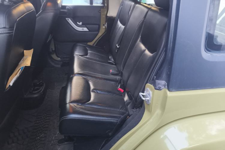 Used Jeep Wrangler 2013 3.6L Sahara Four-Door Edition