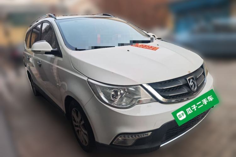 Used Baojun 730 2014 1.5L manual Comfort ESP version 7 seats
