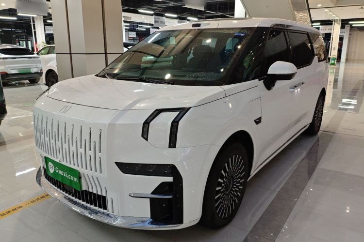 Used Zeekr 009 2024 Six-Seat Executive Version 4WD 108 kWh
