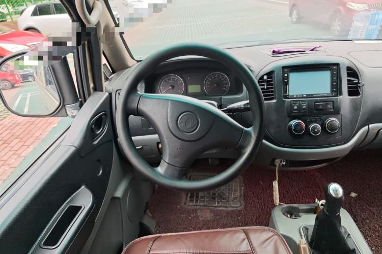 Used FORTHING Lingzhi 2013 V3 1.5L 7-Seater Luxury Model
