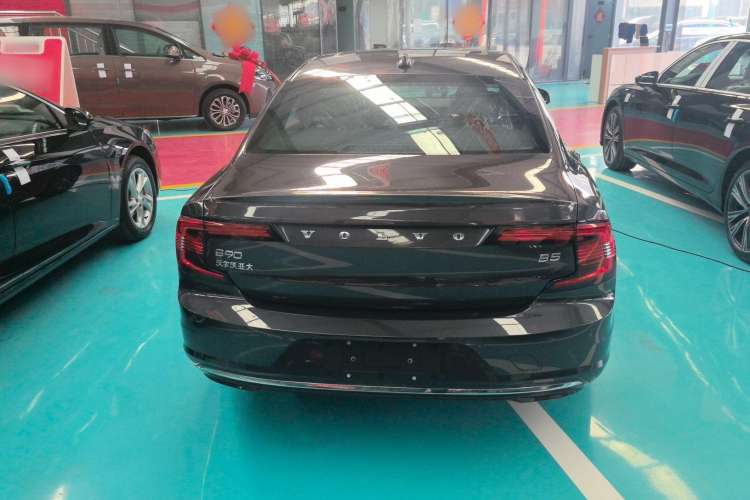 Used Volvo S90 2023 B5 Zhiyi Luxury Edition