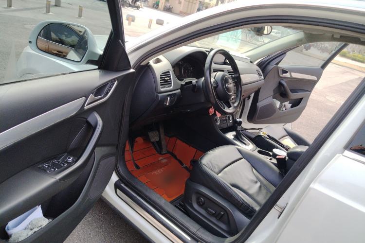 Used Audi Q3 2015 35 TFSI quattro Technology Edition
