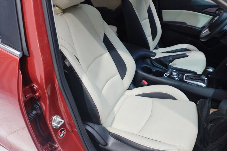 Used Mazda 3 Axela 2014 Sedan 2.0L Automatic Flagship Model Right Front Seat