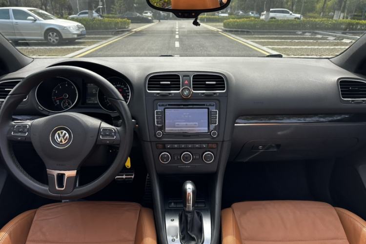 Used Volkswagen Golf 2012 1.4TSI Luxury Convertible Edition