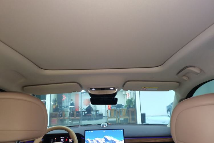 Used Hima AITO M7 2024 1.5T Rear-Drive Plus Version 5 Seats Headliner