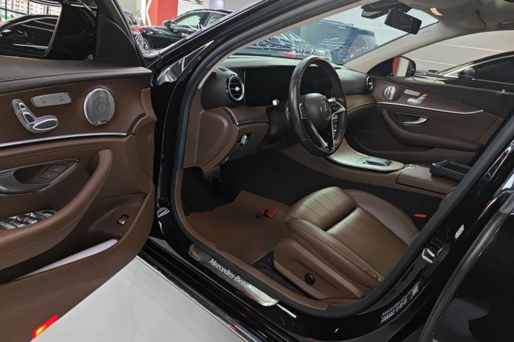 Used Mercedes-Benz E-Class 2022 Second Facelift E 300 L Luxury Edition
