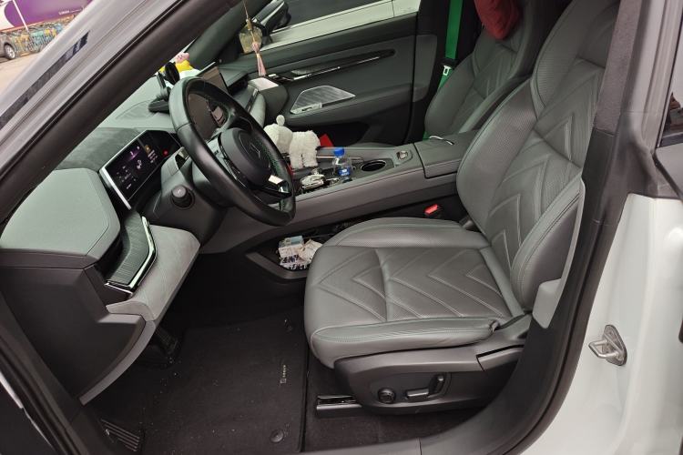 Used Zeekr 001 2023 YOU Edition 100 kWh Left Front Seat