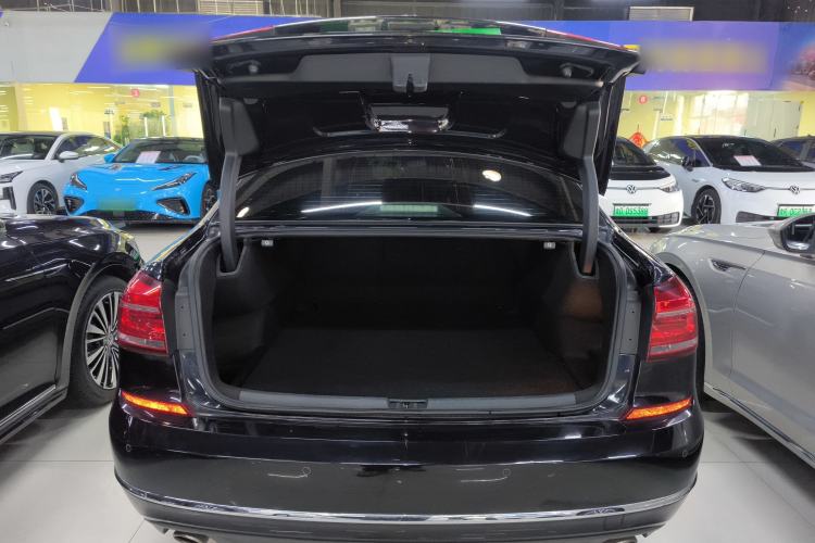 Used Volkswagen Passat 2017 330TSI DSG Luxury Edition
