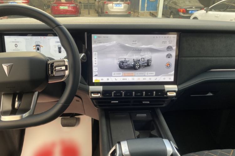 Used Deepal G318 2024 Four-Wheel-Drive Air Suspension Model