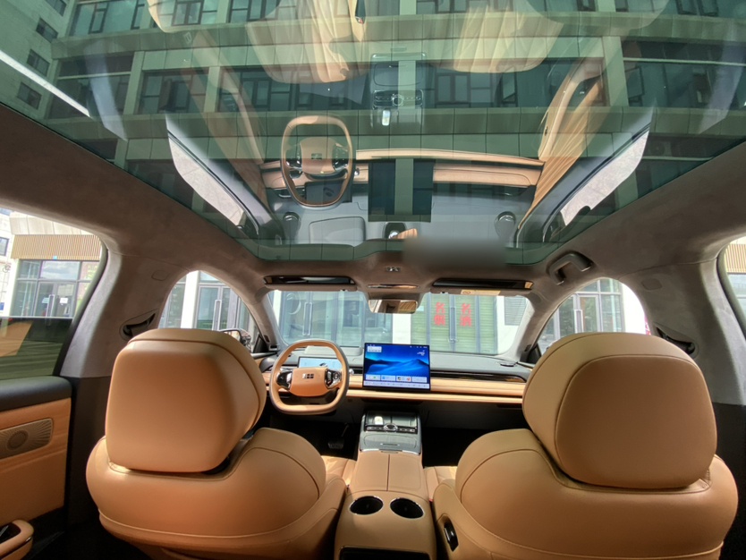 Geely Galaxy 8 2025 130km EM-P Starship Edition — снимка 20