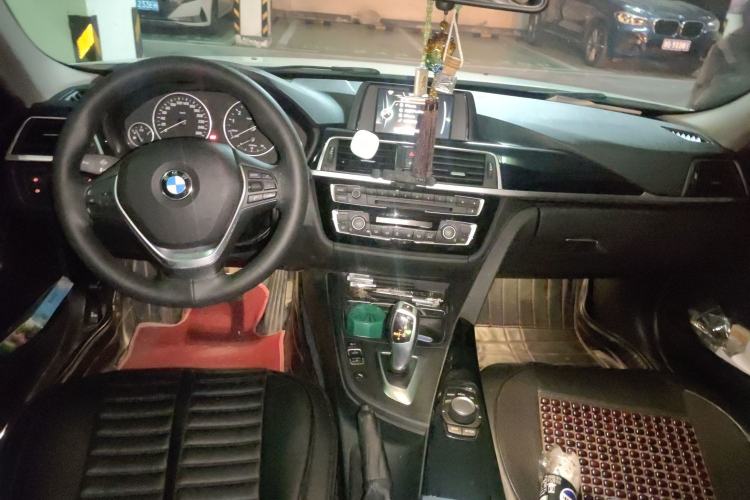 Used BMW 3 Series 2017 318Li Fashion Model
