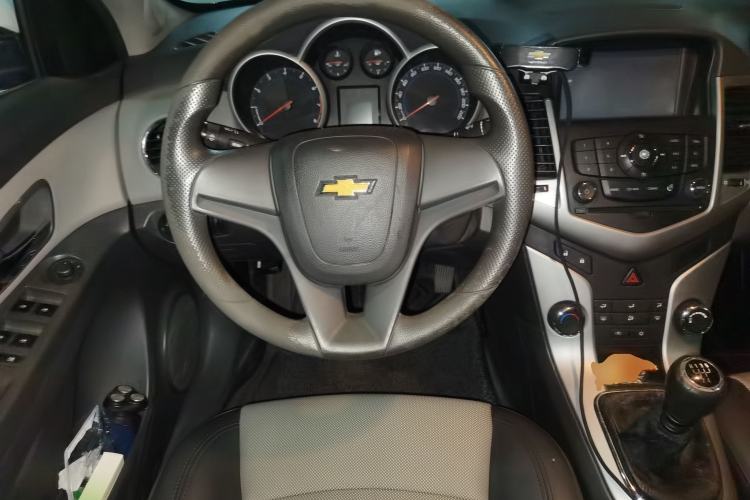 Used Chevrolet Cruze 2013 1.6L SL Sunroof Edition MT
