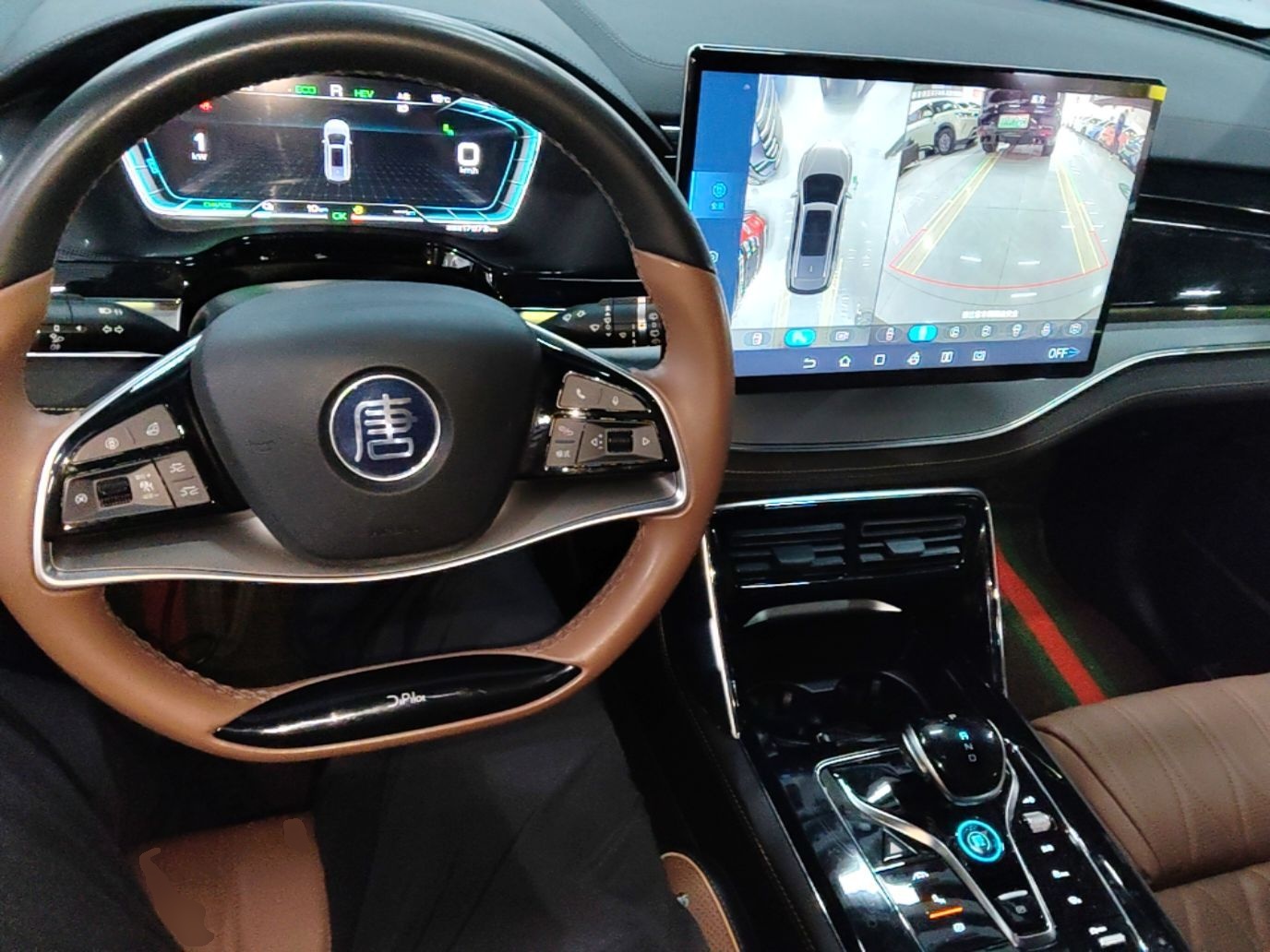 BYD Tang New Energy 2021 DM-i 112KM Prestige Model - Executive — снимка 12