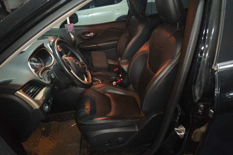 Used Jeep Cherokee 2017 2.4L Excellence Edition
