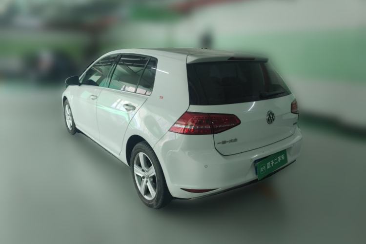 Used Volkswagen Golf 2015 1.6L Automatic Comfort Model Rear Left 45 Deg