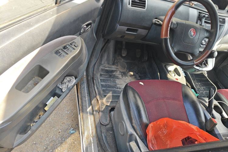 Used FORTHING Joyear 2011 LV 1.5L Manual Luxury Model
